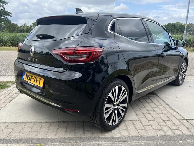 Renault CLIO 1.3 TCe 131 PK Initiale Paris / Automaat / 360' Camera / Apple Carplay - Android Auto / Stoelverw. + Stuurverw. / Keyless / Leer / 17'' LMV /