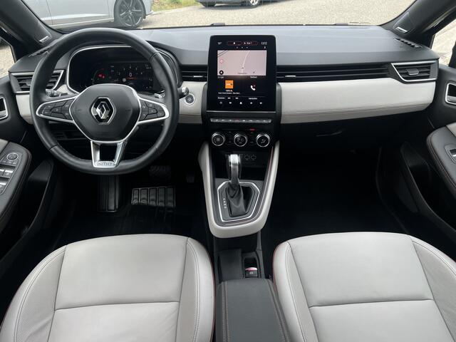 Renault CLIO 1.3 TCe 131 PK Initiale Paris / Automaat / 360' Camera / Apple Carplay - Android Auto / Stoelverw. + Stuurverw. / Keyless / Leer / 17'' LMV /