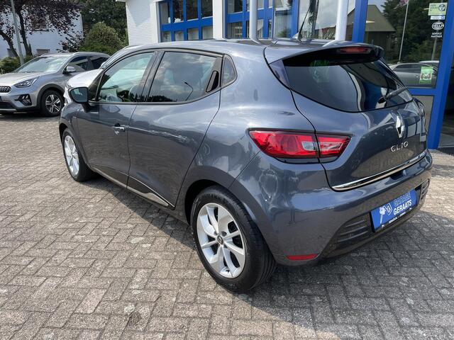 Renault CLIO 1.2 TCe Intens | 16" LM-velgen, Navigatie, Parkeersensoren, Keyless entry and go, Cruise controle