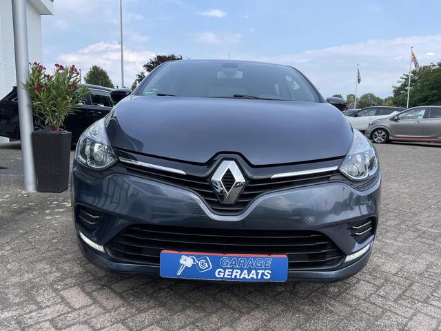Renault CLIO 1.2 TCe Intens | 16" LM-velgen, Navigatie, Parkeersensoren, Keyless entry and go, Cruise controle