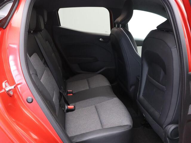 Renault CLIO E-Tech Hybrid 145pk Techno | Stuur- en stoelverwarming | Achteruitrijcamera |