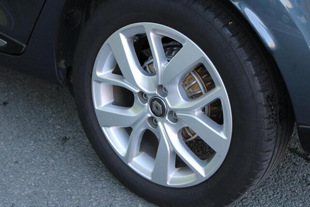 Renault CLIO Estate 0.9 TCe Limited | NAVIGATIE | PARKEERSENSOREN | AIRCONDITIONING | CRUISE CONTROL | APPLE CARPLAY