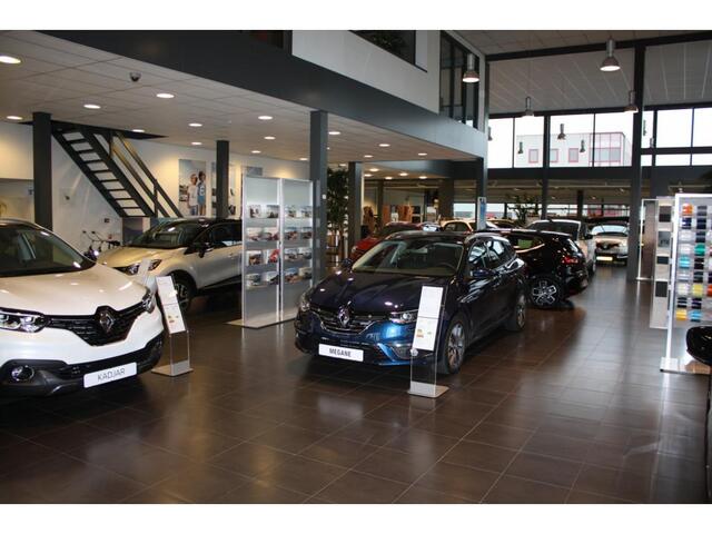 Renault CLIO Estate 1.2 TCe 120 Intens AUTOMAAT / DEALER OND. / NAVI / BOSE / PDC 360 / DAKRAILS / KEYLESS / DAB / BLUETHOOT / CRUISE / ELEC RAMEN V+A / CLIMATE / CRUISE / 17'' LMV