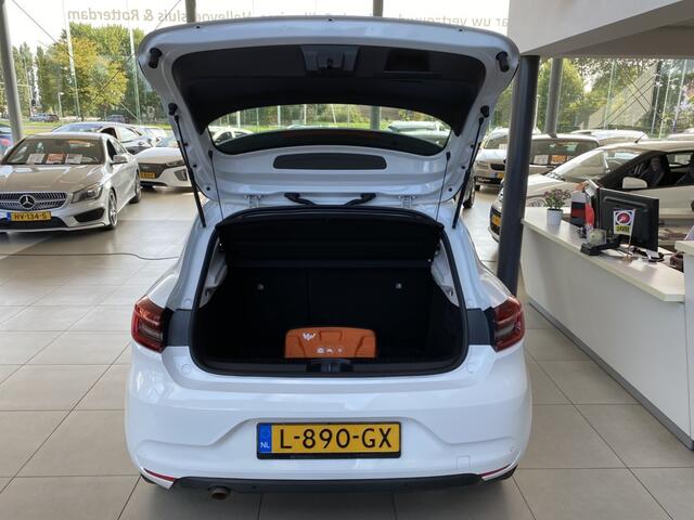 Renault CLIO 1.0 TCe Zen,Navigatie,Parkeerassistent,Spraakbediening,Airco,Cruisecontrol,Achteruitrijsensoren,Lane Assist,Verkeersbord Herkenning,Apple Carplay,Elektrischpakket