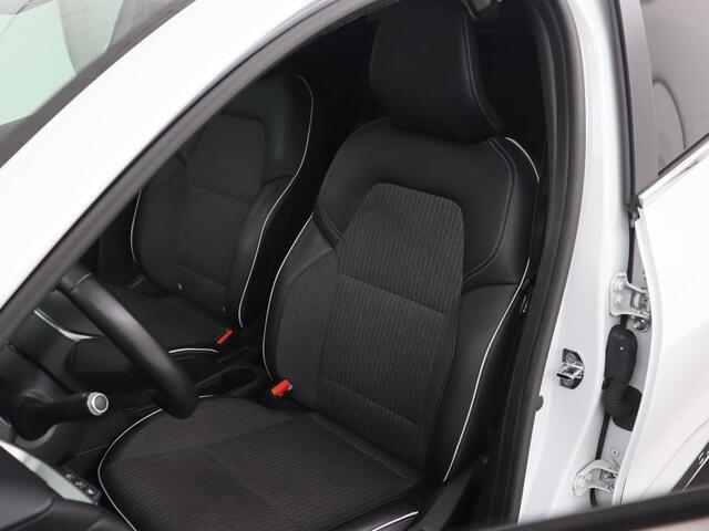 Renault CLIO 1.0 TCe Intens | Navigatie | Carplay | Camera | Climate control | Full LED | Half leder | Keyless | Cruise control | Parkeerhulp