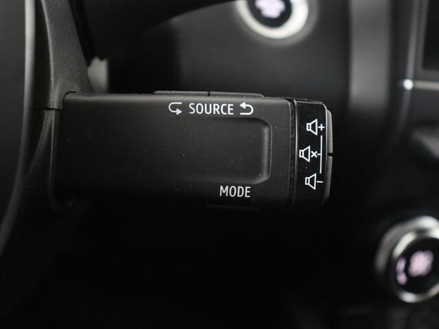 Renault CLIO 1.0 TCe Intens | Navigatie | Carplay | Camera | Climate control | Full LED | Half leder | Keyless | Cruise control | Parkeerhulp
