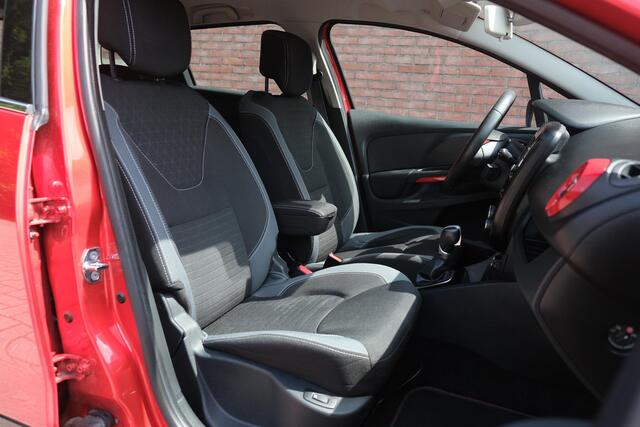 Renault CLIO 1.2 TCe 120pk EDC Estate Dynamique | Navi | Climate | Cruise | Keyless | PDC