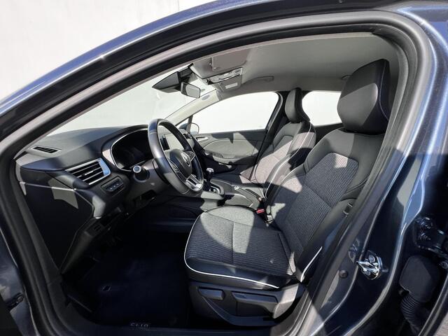 Renault CLIO 1.0 TCe Intens 100pk / Dealer onderhouden / Weinig km / Navigatie / Apple Carplay Android / Climate control / 16" LM wielen /