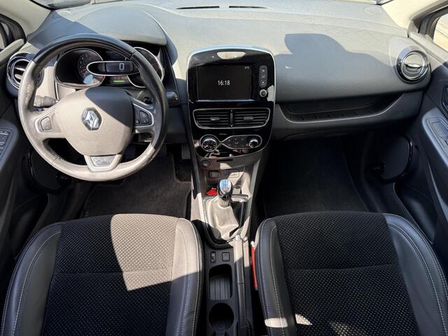 Renault CLIO 0.9 TCe Intens / Achteruitrijcamera / Navigatie / Cruise Control / Airco / Bluetooth / DAB / Multifunctioneel Stuurwiel / LM velgen