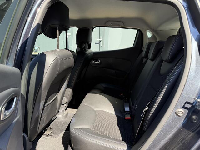 Renault CLIO 0.9 TCe Intens / Achteruitrijcamera / Navigatie / Cruise Control / Airco / Bluetooth / DAB / Multifunctioneel Stuurwiel / LM velgen