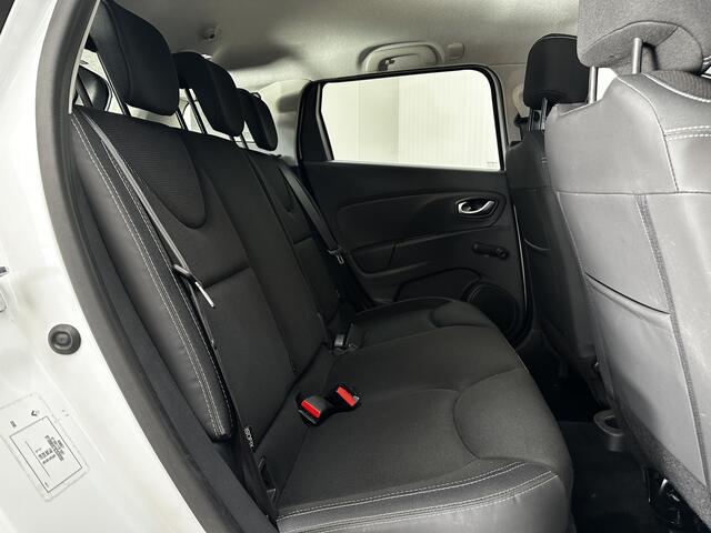 Renault CLIO Estate 1.5 dCi Zen/ D-Riem verv: 123.000 KM!/ Trekhaak/ DAB+/ Apple + Android/ Navi/ Airco/ Cruise/ Elek. pakket/ Isofix/ Bluetooth/ Multi. Stuur/ Dakrails.