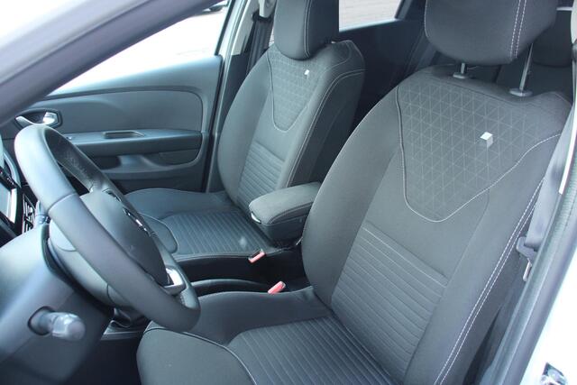 Renault CLIO Estate 0.9 TCe Limited 77DKM, AIRCO