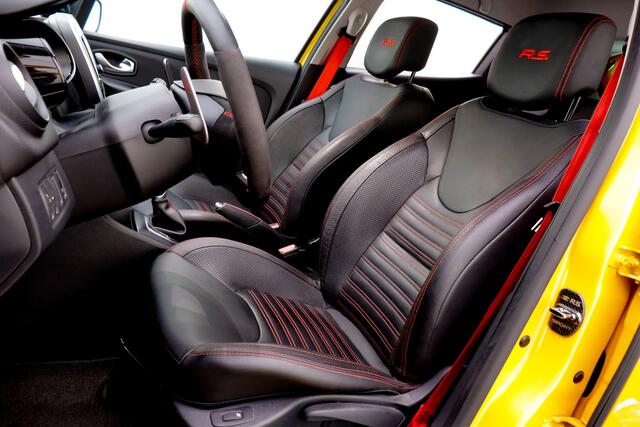 Renault CLIO 1.6Turbo RS Trophy AKRA | BOSE | FULL LED | Unieke auto !