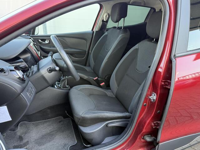 Renault CLIO 0.9 TCe Intens | Parkeerhulp | Navigatie | Dealer Onderhouden