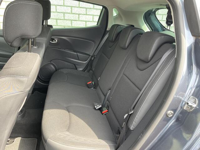 Renault CLIO 0.9 TCe Limited | Volledig Dealer onderhouden | Parkeersensoren achter | Navigatie | Airco | All-Season banden |