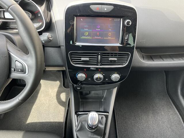 Renault CLIO 0.9 TCe Limited | Volledig Dealer onderhouden | Parkeersensoren achter | Navigatie | Airco | All-Season banden |