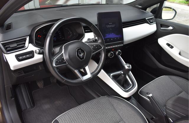 Renault CLIO 1.0 TCe Intens / Keyless / Parkeerhulp / Camera / Bluetooth / BOSE stereo / Start- stop
