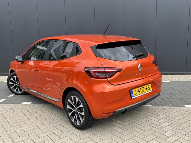 Renault CLIO TCe Zen | 1E EIGENAAR | AIRCO | APPLE CARPLAY EN ANDROID AUTO | ELEK. RAMEN VOOR | DEALER ONDERHOUDEN | DAB ONTVANGER | LED VERLICHTING VOOR EN ACHTER |