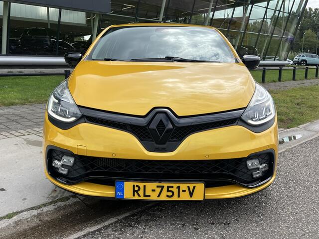 Renault CLIO 1.6 Turbo 220PK R.S. Trophy / 2e Eigenaar / Akrapovic / Jaune Sirius / Bose / Leder / Stoelverw. / NAP /