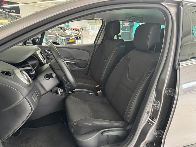 Renault CLIO Estate 0.9 TCe Night&Day Airco/Navi/PDC