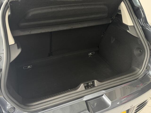Renault CLIO 0.9 TCe Intens | Navigatie | Parkeersensoren achter | Cruise control |