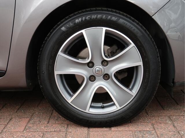 Renault CLIO Estate 0.9 TCe Night&Day