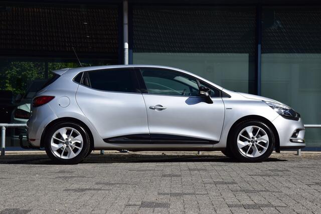 Renault CLIO 0.9 TCe Limited | Org. NL | BOVAG Garantie | Trekhaak | All Season Banden | Cruise Control | Navigatie | Bleutooth | PDC Achter | Airconditioning | 16'' Velgen |