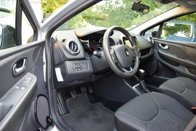 Renault CLIO 0.9 TCe Limited | Org. NL | BOVAG Garantie | Trekhaak | All Season Banden | Cruise Control | Navigatie | Bleutooth | PDC Achter | Airconditioning | 16'' Velgen |