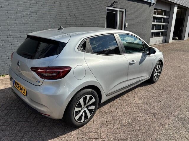 Renault CLIO 1.6 E-Tech Hybrid 145 Evolution