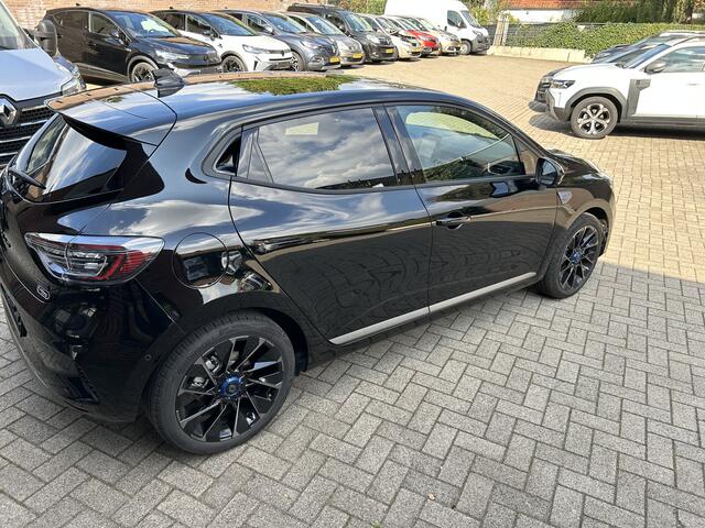Renault CLIO 1.6 E-Tech Full Hybrid 145 esprit Alpine full option