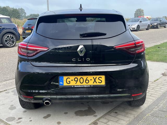 Renault CLIO 1.0 TCe Initiale Paris / Groot scherm / Stoelverw. + Stuurverw. / Camera / Bose / Apple Carplay - Android Auto / Keyless / LMV /