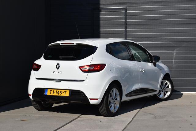 Renault CLIO TCe 120 EDC Intens | AUTOMAAT | NAVI | CRUISE CONTROL | CLIMATE CONTROL | PDC | LMV