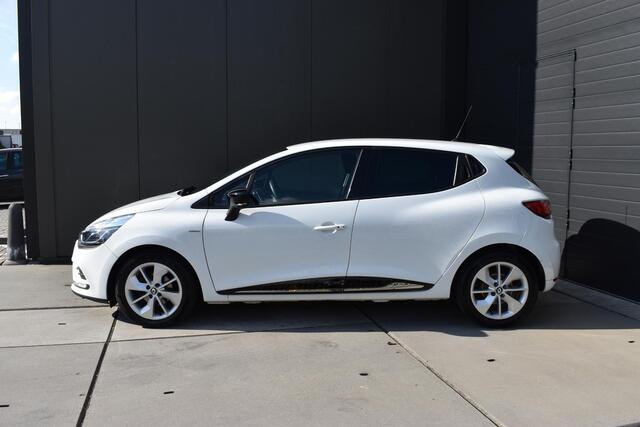 Renault CLIO TCe 120 EDC Intens | AUTOMAAT | NAVI | CRUISE CONTROL | CLIMATE CONTROL | PDC | LMV