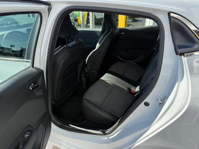 Renault CLIO 1.0 TCe Intens | NAP | Navigatie groot | Achteruitrijcamera | Climate Control | Key-less | Cruise Control | LED | DAB | Lichtmetaal |