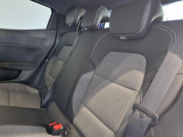 Renault CLIO 1.6 E-Tech Full Hybrid 145 techno 360° CAMERA | APPLE CARPLAY & ANDROID AUTO | CLIMATE CONTROL |