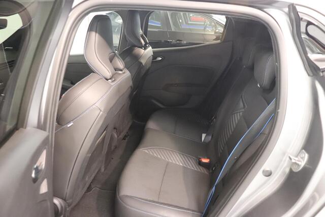 Renault CLIO 1.6 E-Tech Full Hybrid 145 esprit Alpine | 360 Camera | BOSE audio | AppleCarplay AndroidAuto | Climate control | Cruise control Adaptief |