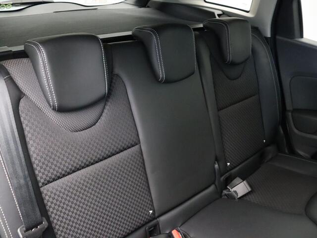 Renault CLIO Estate TCe 90pk Intens | Dealer onderhouden | Trekhaak | Cruise control |