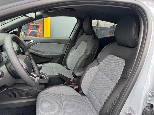 Renault CLIO 1.0 TCe 90 Techno Camera Pack Style 17 Pack Winter