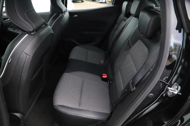 Renault CLIO 1.6 E-Tech Hybrid 140 Intens 140PK Automaat Half Leder Keyless 16 inch LMV Sfeerverlichting LED Navigatie Carplay Android Rijstrooksensor Climate Cruise Control Parkeersensor