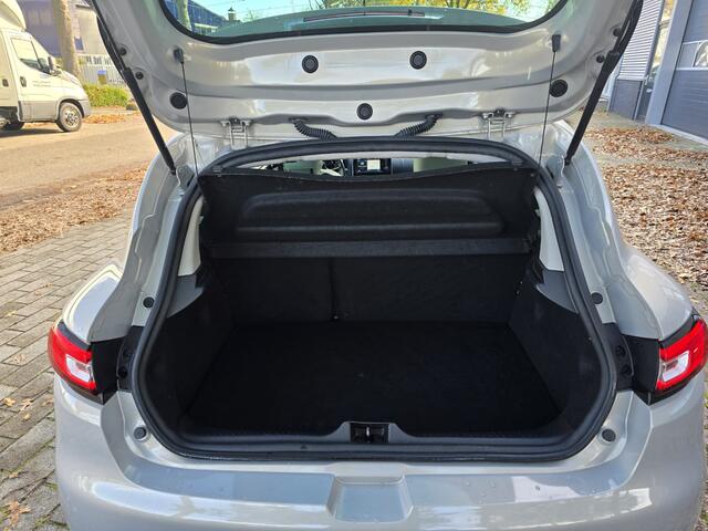 Renault CLIO 1.2 INITIALE PARIS AUTOMAAT PANO LEER 120PK BOSE