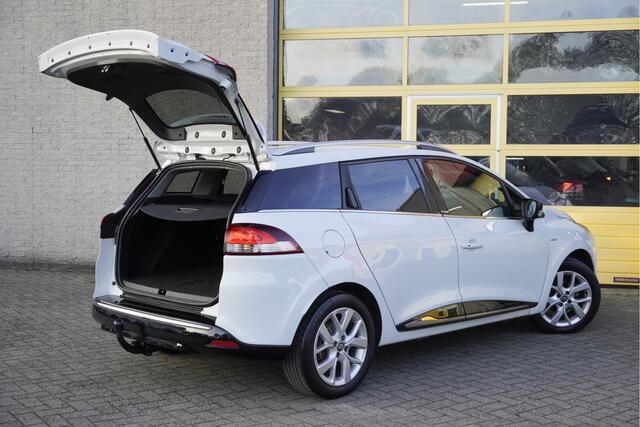 Renault CLIO Estate 0.9 TCe Limited BJ2018 Lmv 16" | Pdc | Navi | Trekhaak | Airco | Cruise control | Extra getint glas