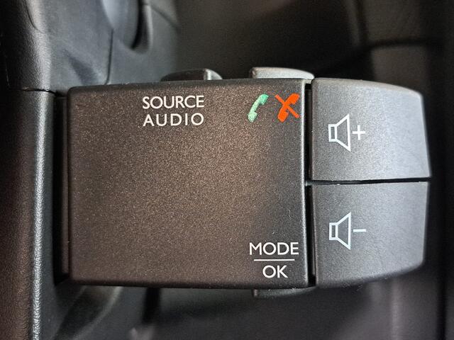 Renault CLIO Estate 0.9 TCe Night&Day + NAVI