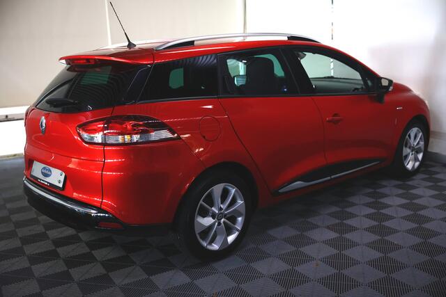 Renault CLIO Estate 1.2 TCe Limited AUT 1eEIGNR! NAV DAB PDC CRUISE ECC '16