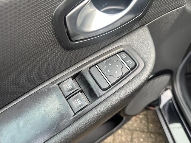 Renault CLIO Estate | Navi | Trekhaak | Airco 0.9 TCe Zen