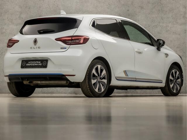 Renault CLIO 1.6 E-Tech Hybrid 140 Serie Limitee E-TECH 140Pk Automaat (VIRTUAL COCKPIT, APPLE CARPLAY, GROOT NAVI, CAMERA, GETINT GLAS, SPORTSTOELEN, KEYLESS, CRUISE, NIEUWSTAAT)