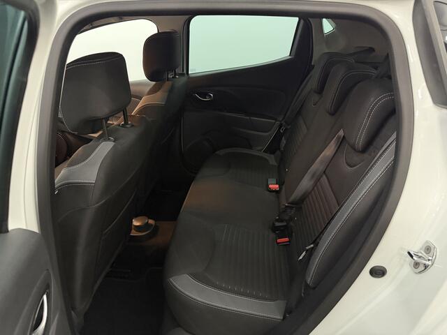 Renault CLIO 1.2 TCe Intens Camera, Navi, Keyless start, Airco, Cruise control, A start stop, Lichtmetalen velgen