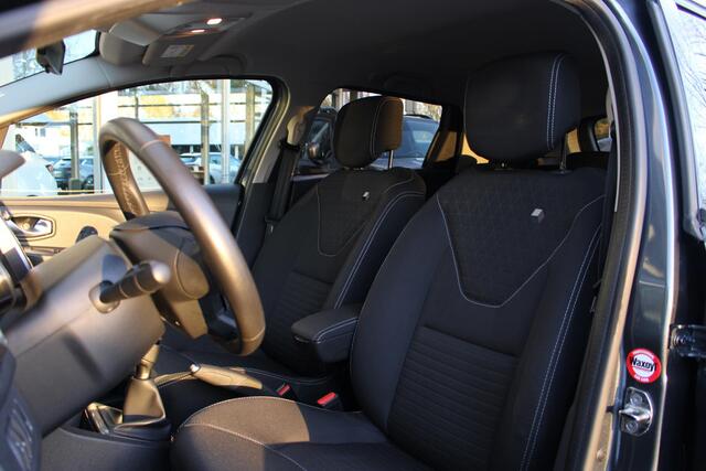 Renault CLIO Estate 0.9 TCe Limited | Trekhaak | Parkeersensoren achter | All Season banden