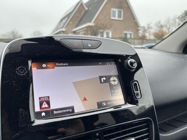 Renault CLIO Estate 0.9 TCe Limited Trekhaak / Navigatie / Parkeersensors