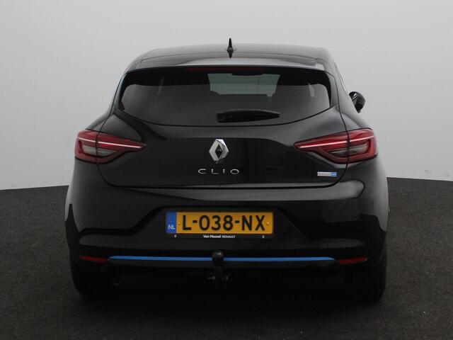 Renault CLIO E-Tech Hybrid 140 Serie Limitee E-TECH | Automaat | EASY LINK Navigatie met Apple Carplay & Android Auto | Parkeersensoren v+a met achteruitrijcamera | Privacy Glass | Shark fin antenne | Metaalkleur |