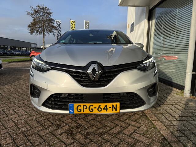 Renault CLIO 1.6 E-Tech Hybrid 140 Intens | trekhaak | 360 camera | groot navigatie | tijdelijk gratis Top Afleverpakket twv Eur 695
